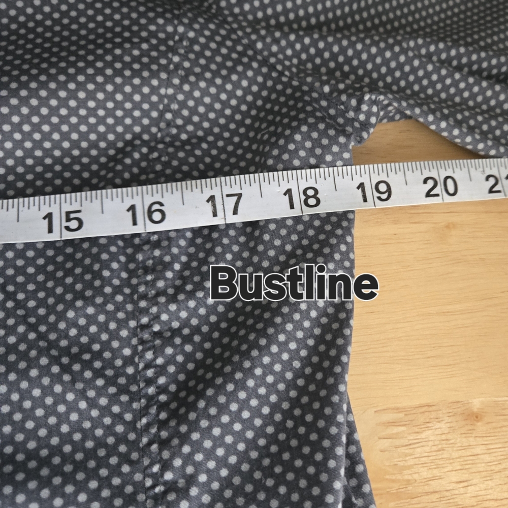 Women's Gray Button-Up Blouse - Picture 6 of 9